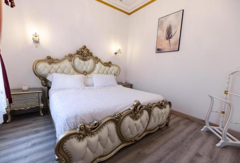 استودیو خانوادگی, Appartement Maison De L église Du Couvent