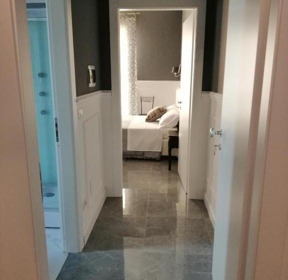 غرفة ديلوكس مطلّة علي البحر, Ellysblue