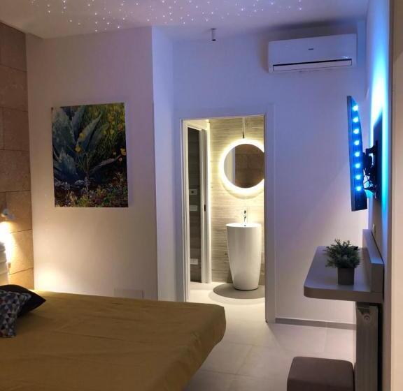 带按摩浴盆的套房, Porta Del Golfo Apartments & Suites