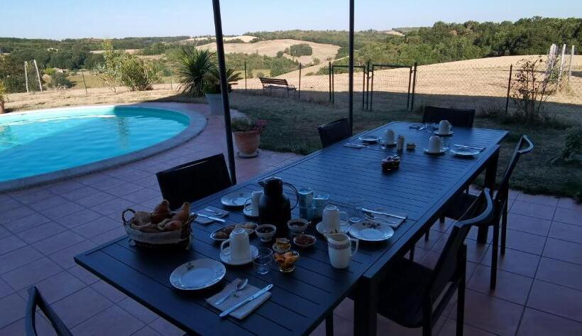 غرفة عائلية, Les Hauts De Grazac, Chambres Et Tables D Hôtes