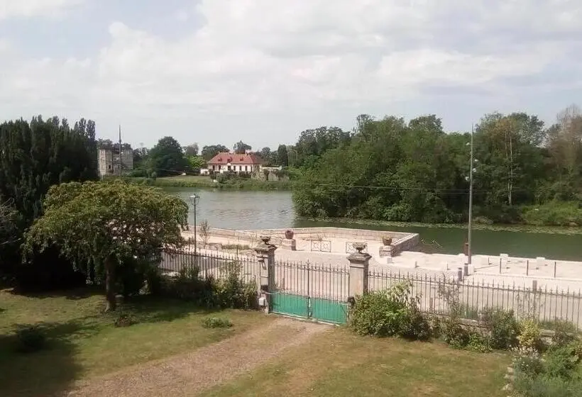スーペリアファミリールーム, Manoir De La Saône
