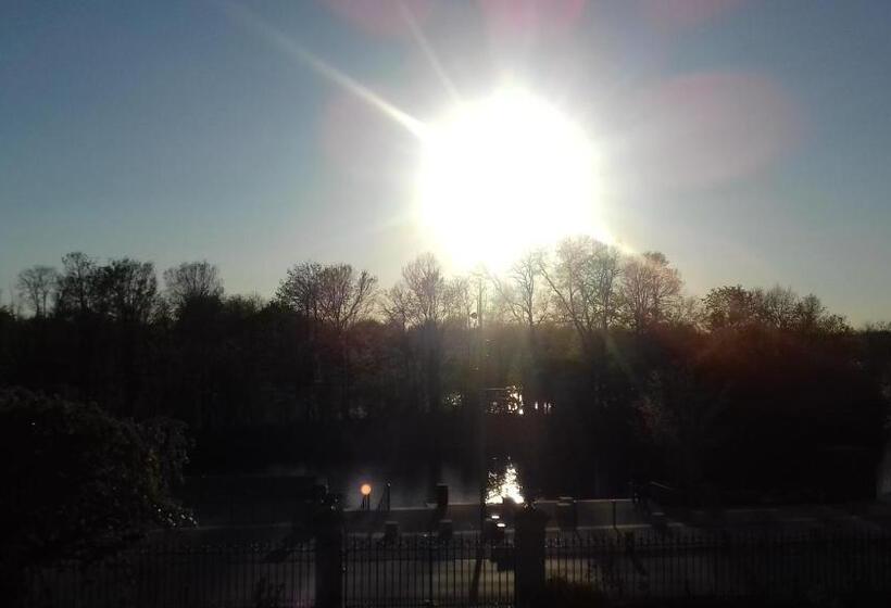 غرفة سوبيريور عائلية, Manoir De La Saône