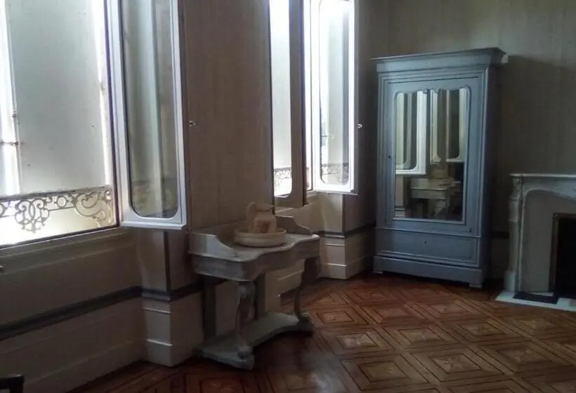スーペリアファミリールーム, Manoir De La Saône