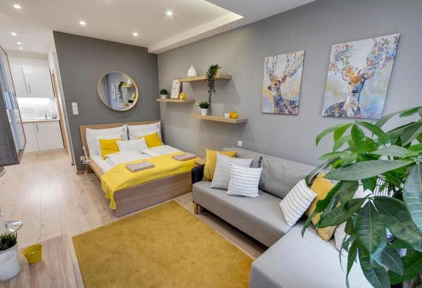 Superior Studio, Rp1 Apartment