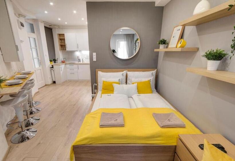 Escritório Superior, Rp1 Apartment