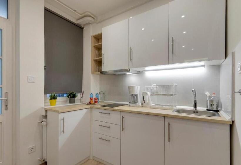Escritório Superior, Rp1 Apartment
