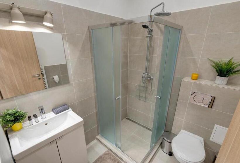 Superior Studio, Rp1 Apartment