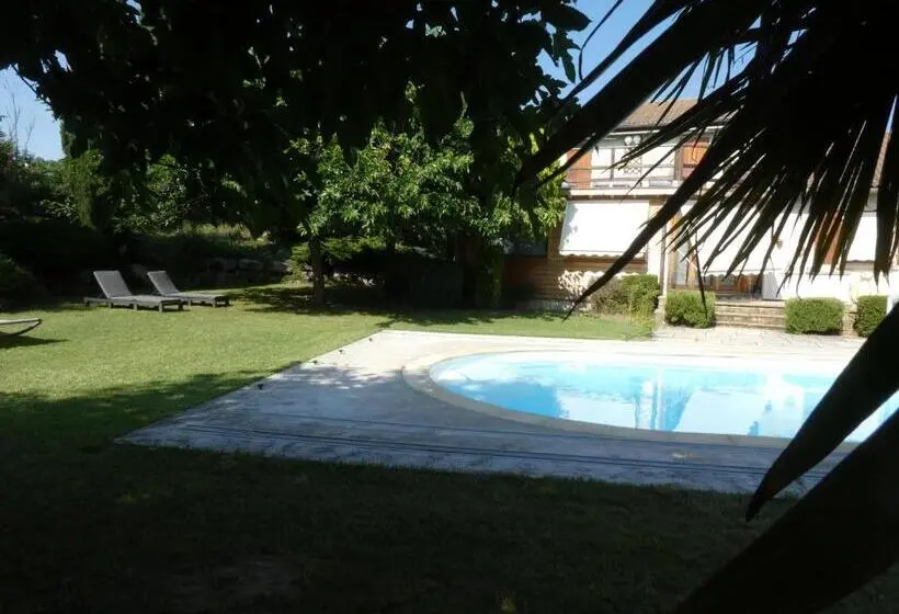 Suite Familiare, Iaorana