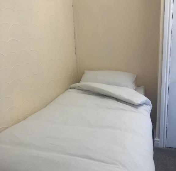 اتاق استاندارد سه نفره, Leecliff Guest House