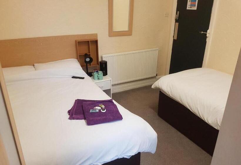 اتاق استاندارد سه نفره, Leecliff Guest House