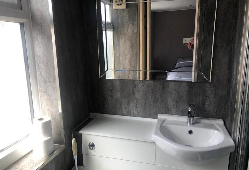 اتاق استاندارد, Leecliff Guest House