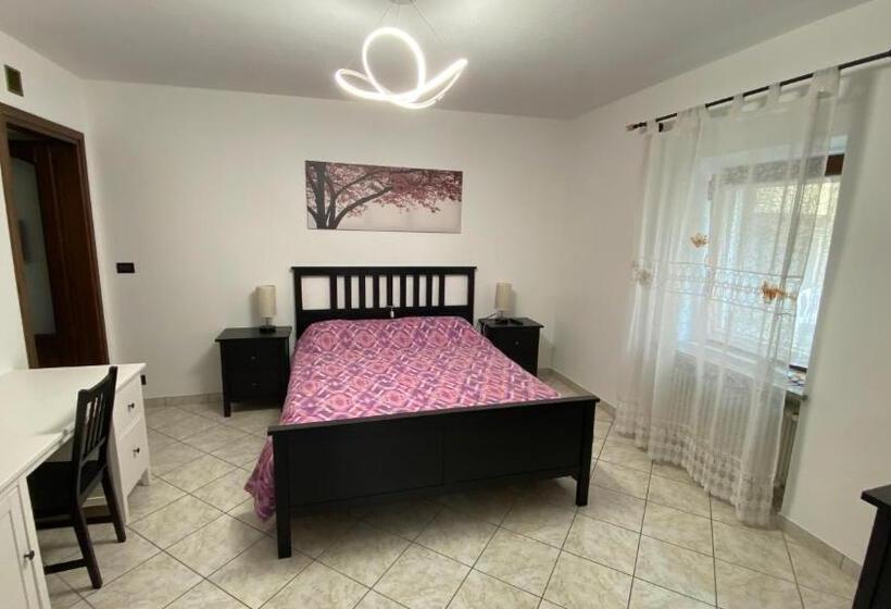 デラックスルーム, La Ciuenda