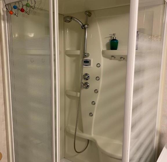 デラックスルーム, La Ciuenda