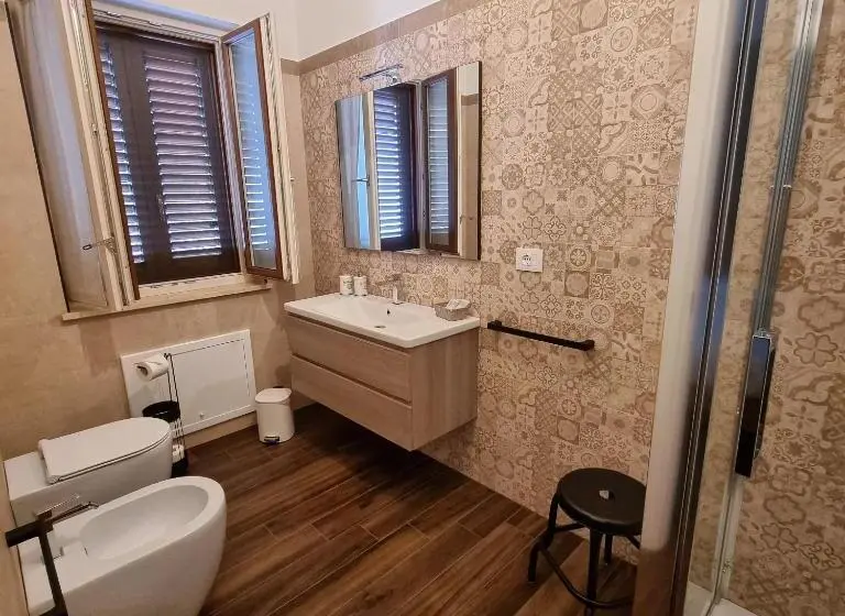 اتاق استاندارد, 3 Mura Rooms