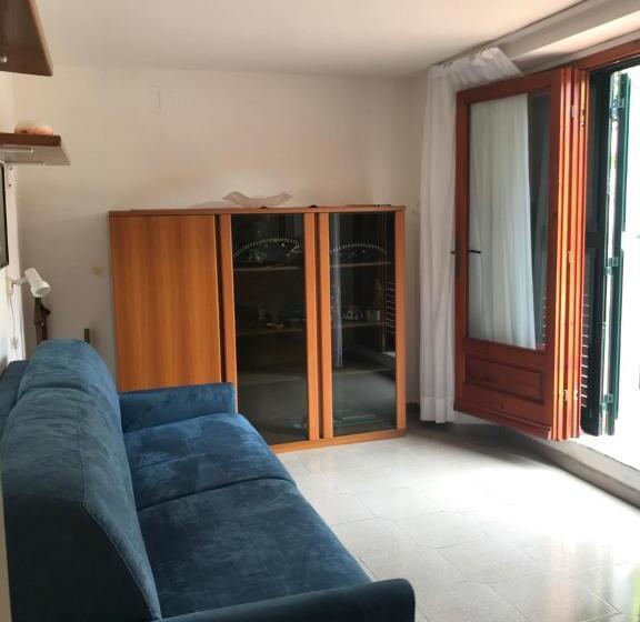 Номер Стандарт Вид на Сад, Villa Daniela