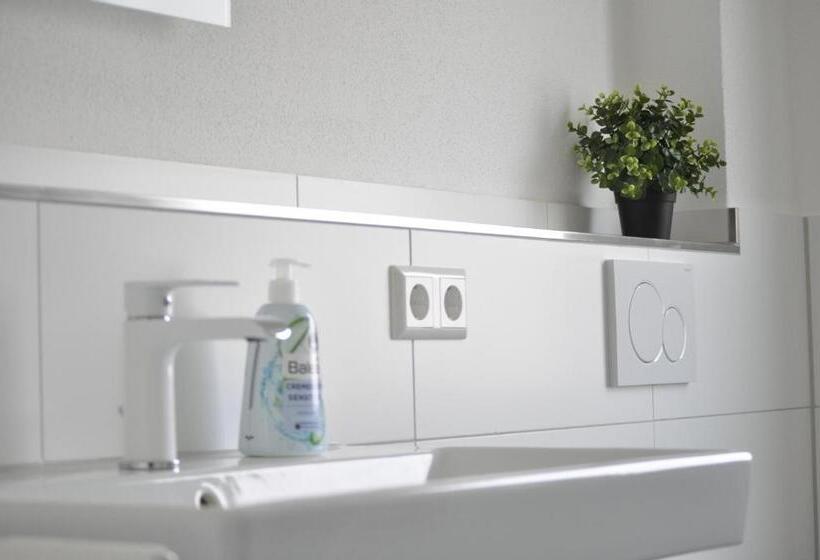 Quarto Estandar Banheiro Compartilhado, B Home Sleep & Work