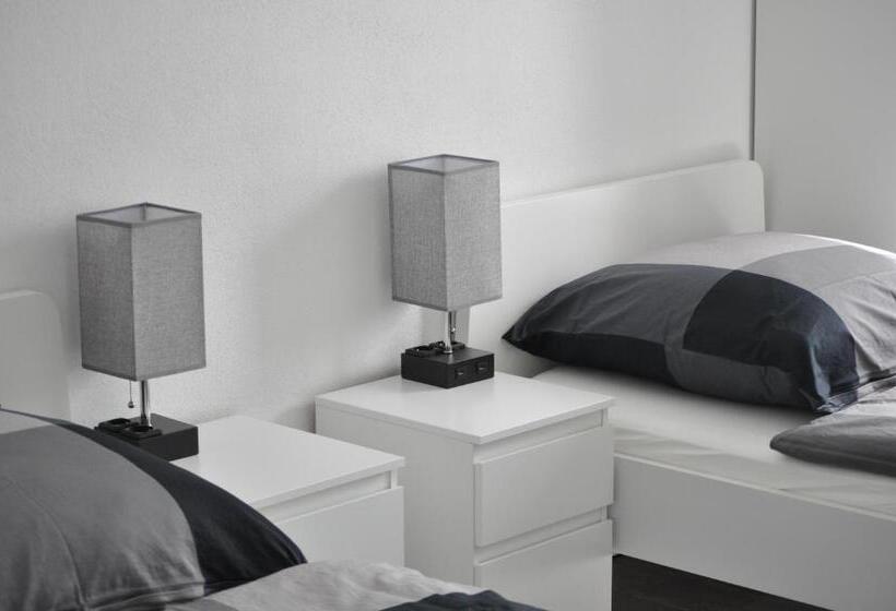 Quarto Estandar Banheiro Compartilhado, B Home Sleep & Work