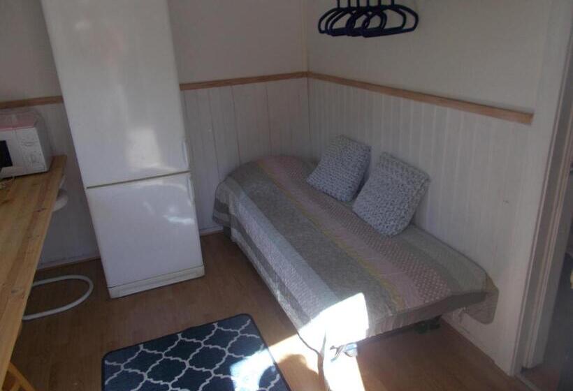 标准间, Lilla Stugan, Sjötorp