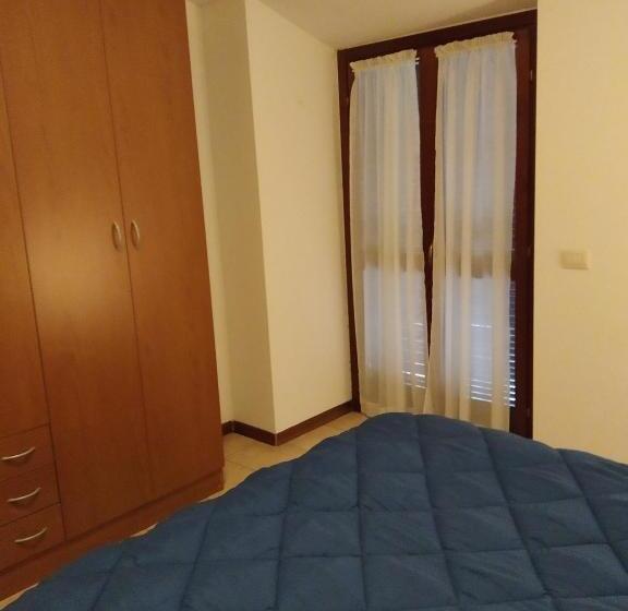 חדר סטנדרט לשלושה עם מרפסת, Mamma Giulia