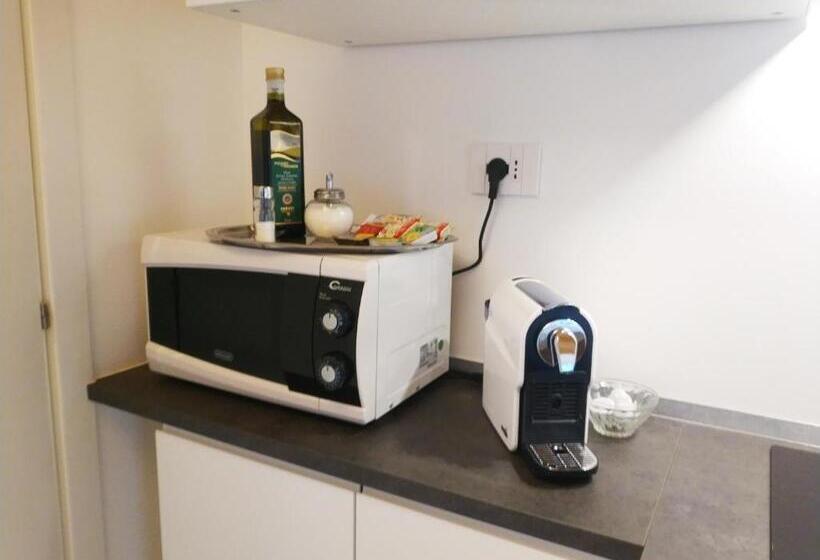 آپارتمان 1 خوابه, Sweet Homes