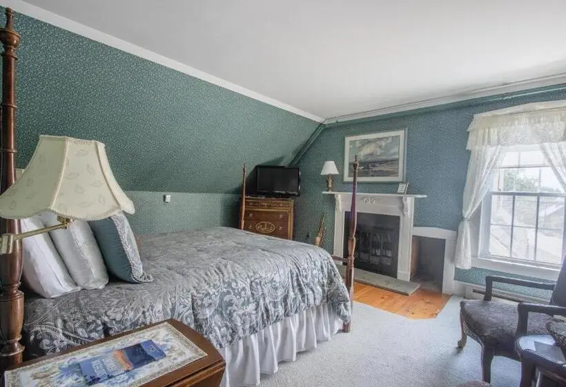 キングサイズベッドのデラックスルーム, Deerfield Valley Inn   Mt Snow