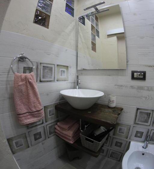 חדר סטנדרט, Lightroom