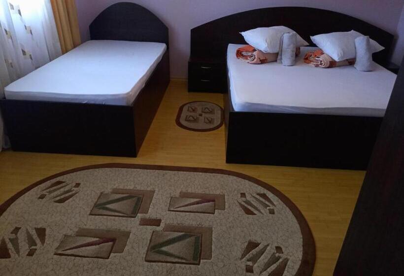 Номер Стандарт Трехместный, Natural Balkanic Selfcheckin Self Catering