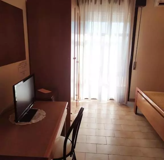 اتاق استاندارد سه نفره, Agathae Hotel & Residence