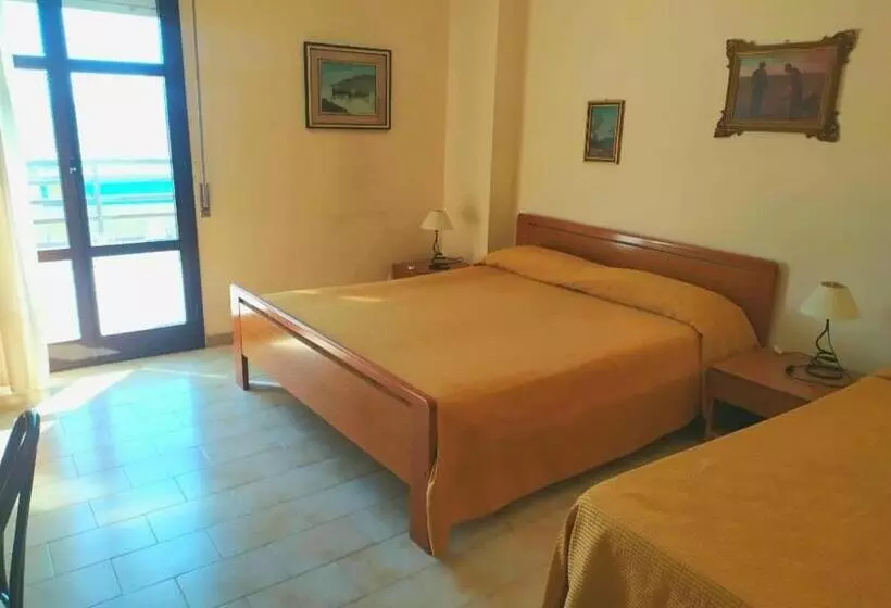 اتاق استاندارد سه نفره, Agathae Hotel & Residence
