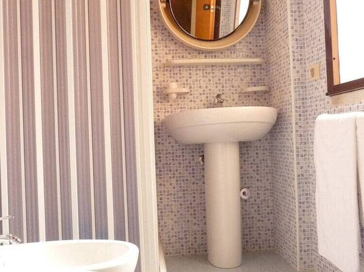 חדר סטנדרט לשלושה, Agathae Hotel & Residence