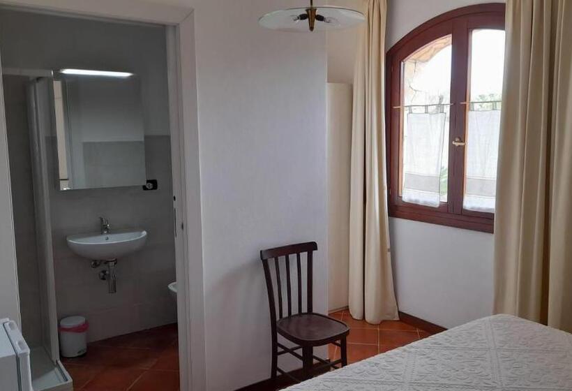 Quarto Estandar, B&b Castiglias