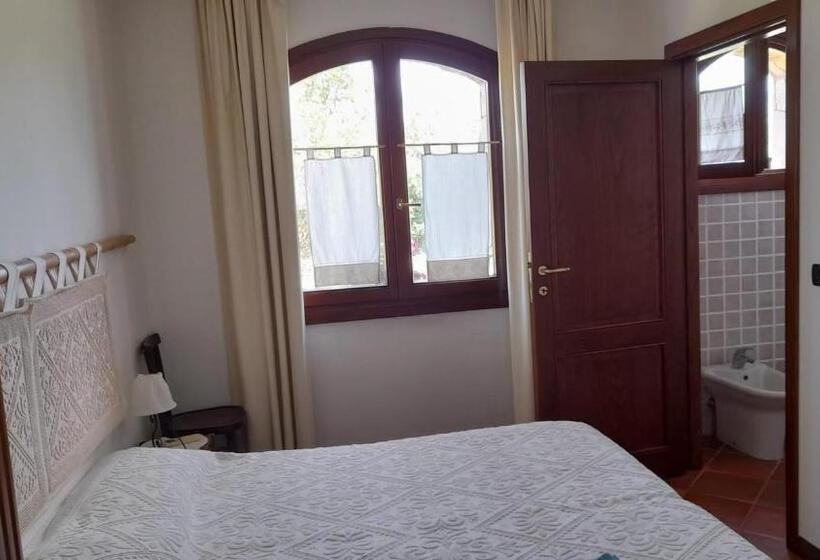 Quarto Estandar, B&b Castiglias