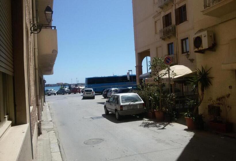 Standard room with outdoor bath, Almaran B&b Trapani Port & City