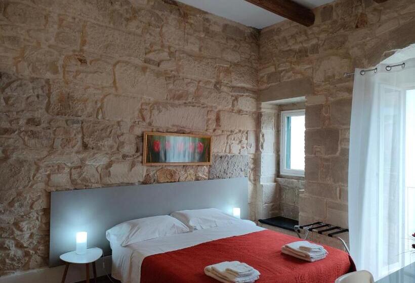 バルコニー付きスタンダードステューディオ, Bella Giulia