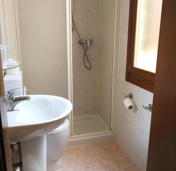 اتاق استاندارد, Alloggi Gerotto Calderan 1