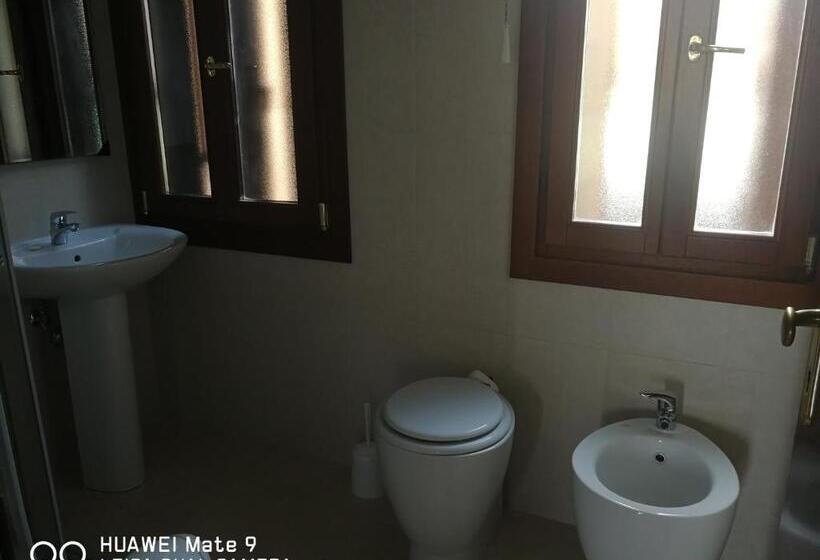 اتاق استاندارد با چشم‌انداز, Alloggi Gerotto Calderan 1