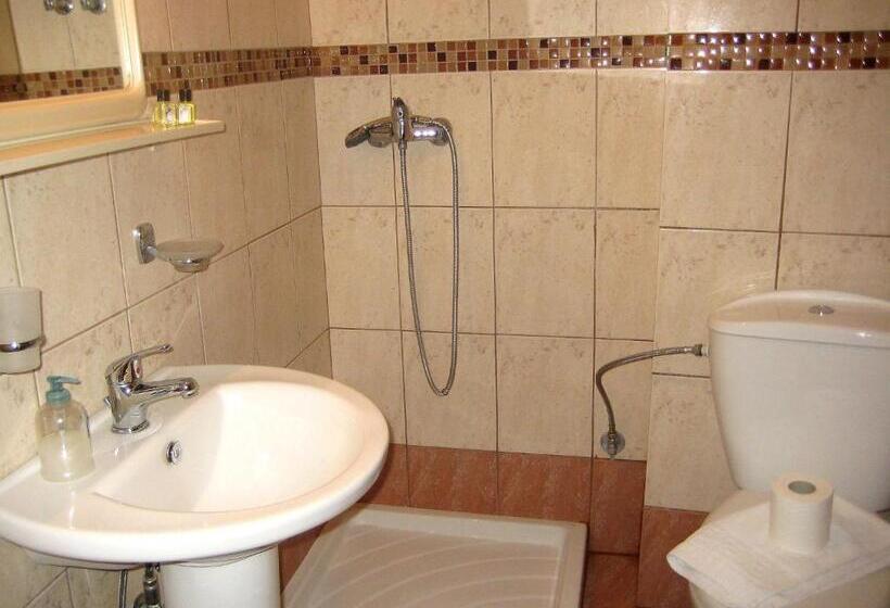 חדר סטנדרט נוף לים עם מרפסת, Avra