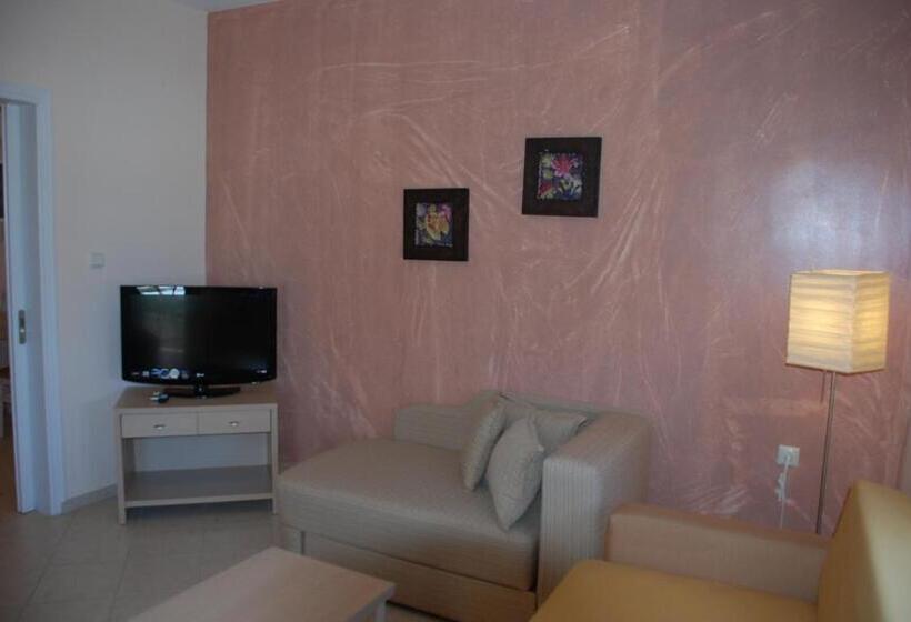 آپارتمان خانوادگی, Marilen