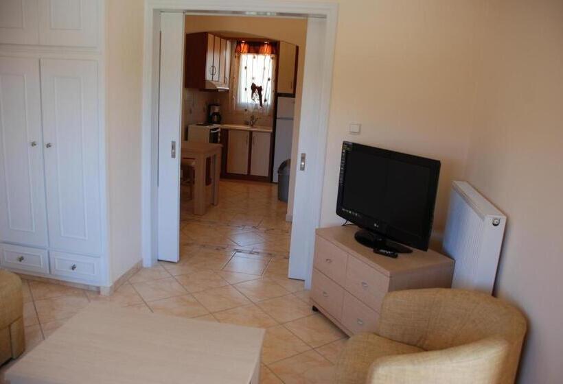 آپارتمان خانوادگی, Marilen