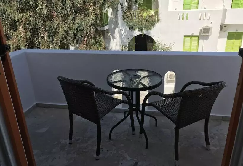 اتاق استاندارد سه نفره, Vassiliki Rooms