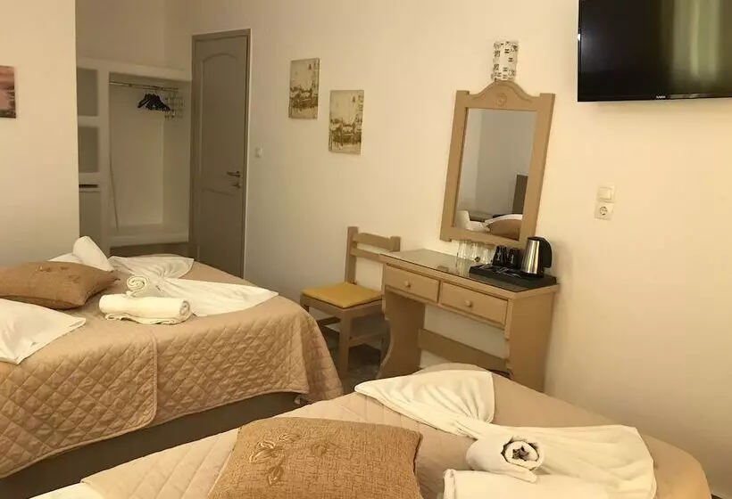 اتاق استاندارد سه نفره, Vassiliki Rooms