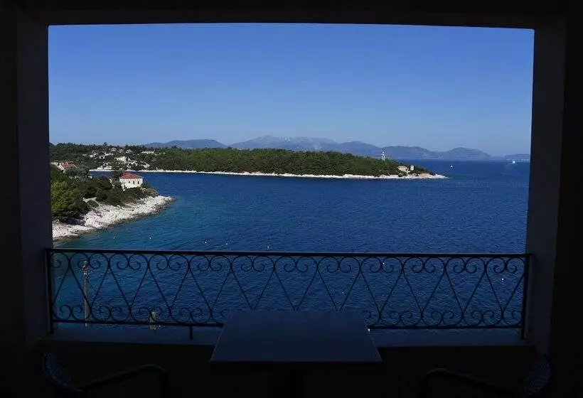 海の見えるスタンダードスタジオ, Stella Hotel Apartments