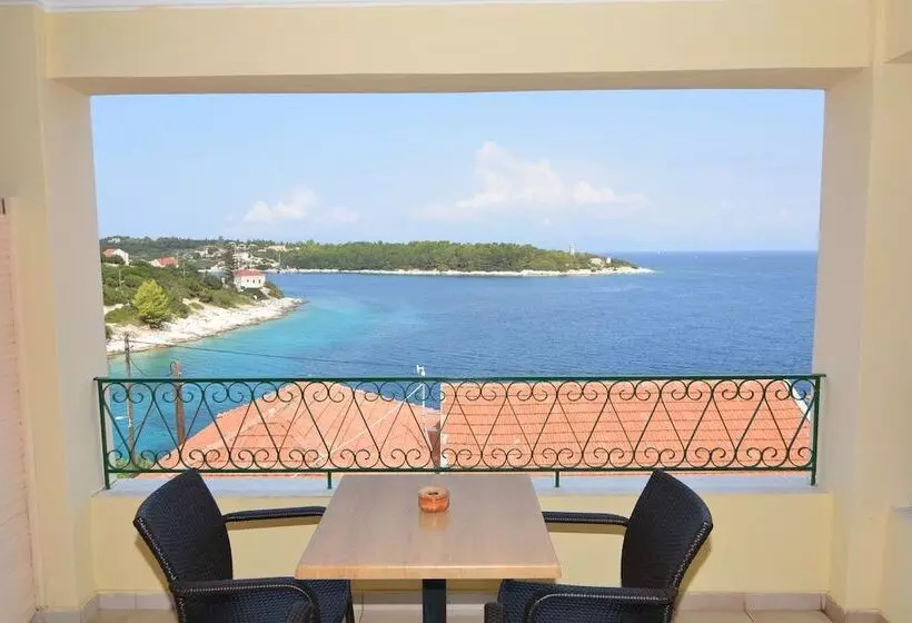 海の見えるスタンダードスタジオ, Stella Hotel Apartments