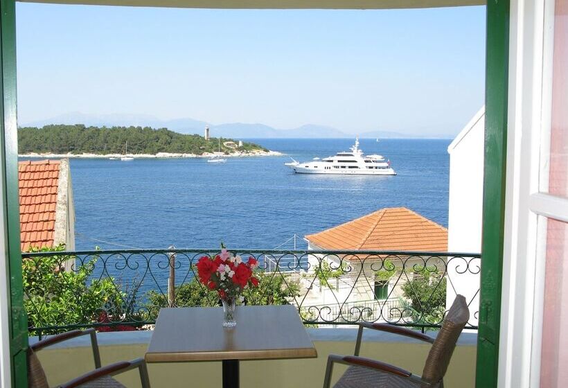 带2个卧室带海景的公寓, Stella Hotel Apartments