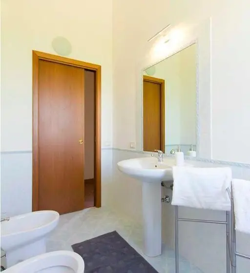 اتاق خانوادگی با سرویس بهداشتی مشترک, Alice Kite Resort
