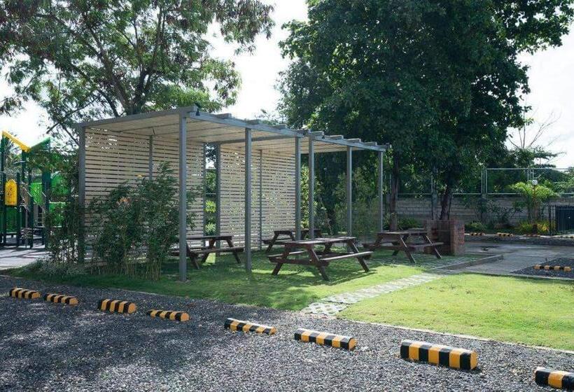 استودیو استاندارد با بالکن, Hachiko Pretty Homes Condominium At Saekyung956 Condominium, Looc, Lapu Lapu City, Cebu, Philippines