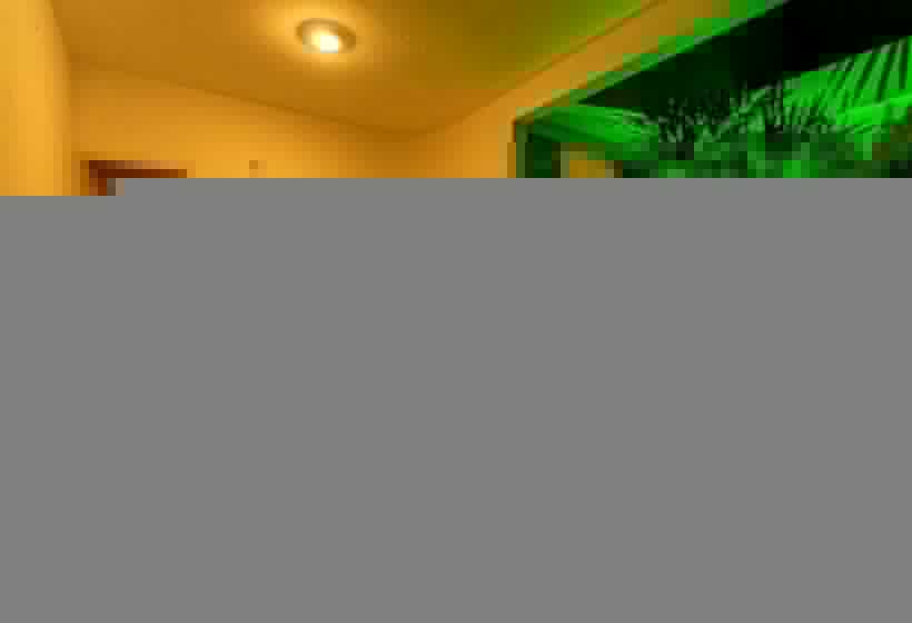 스탠다드 스튜디오, Nantai Premium Motel