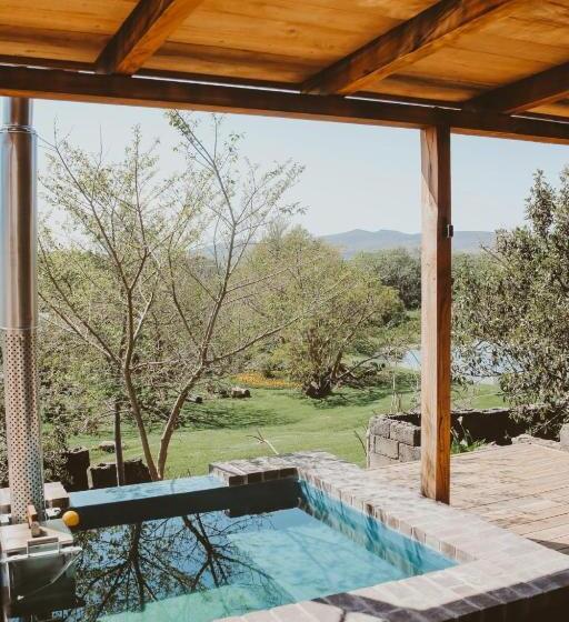 جناح مزود بجاكوزى, De Uijlenes