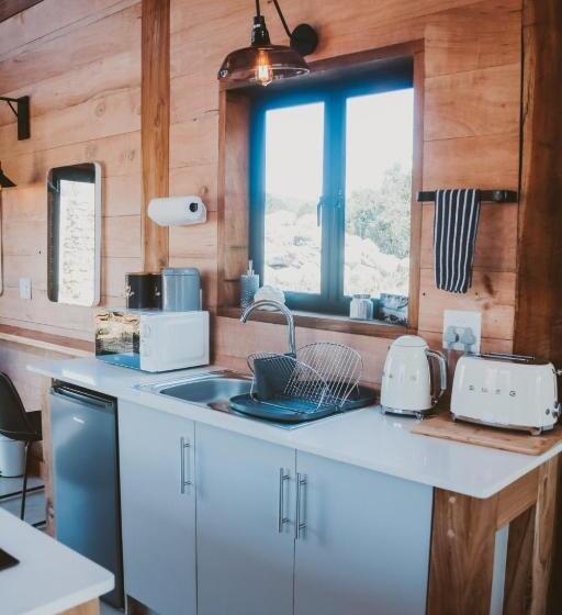 جناح مزود بجاكوزى, De Uijlenes