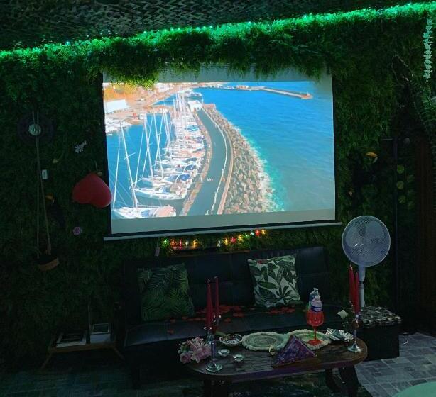 Номер Стандарт Трехместный, Jungle Vibes   Jacuzzi   Sauna